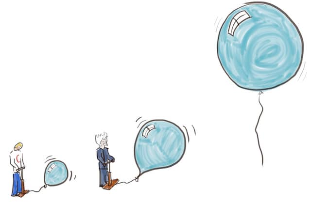 Drawing of developer and business expert inflating a bubble together. The bubble context is a way to incrementally grow a large scale refactoring from within the software